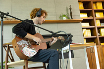 4-трековый рекордер-портастудия Zoom R4 - 5