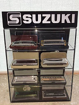 Витрина для выкладки губных гармошек Suzuki HD-5 - 1